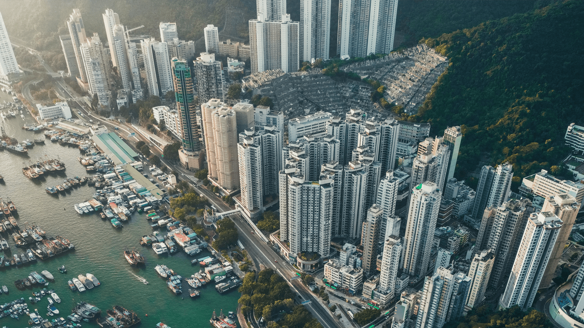 Access Financial: EoR in Hong Kong