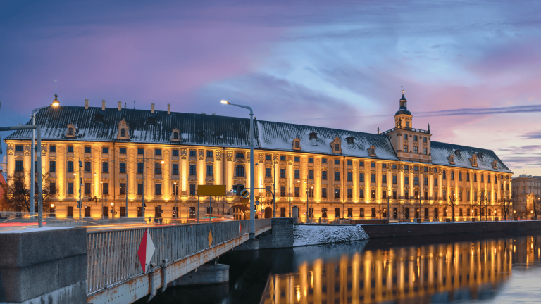 Access Financial: employer of record Luxembourg, SARL, SA, share capital
